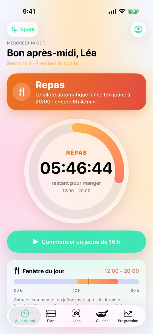 Écran Aujourd'hui pendant la fenêtre alimentaire : l'anneau décompte le temps restant pour manger, et le Pilote automatique démarre le prochain jeûne